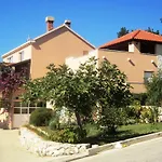 Karoma מליני