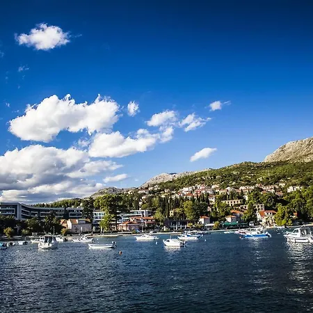 アパート Karoma *